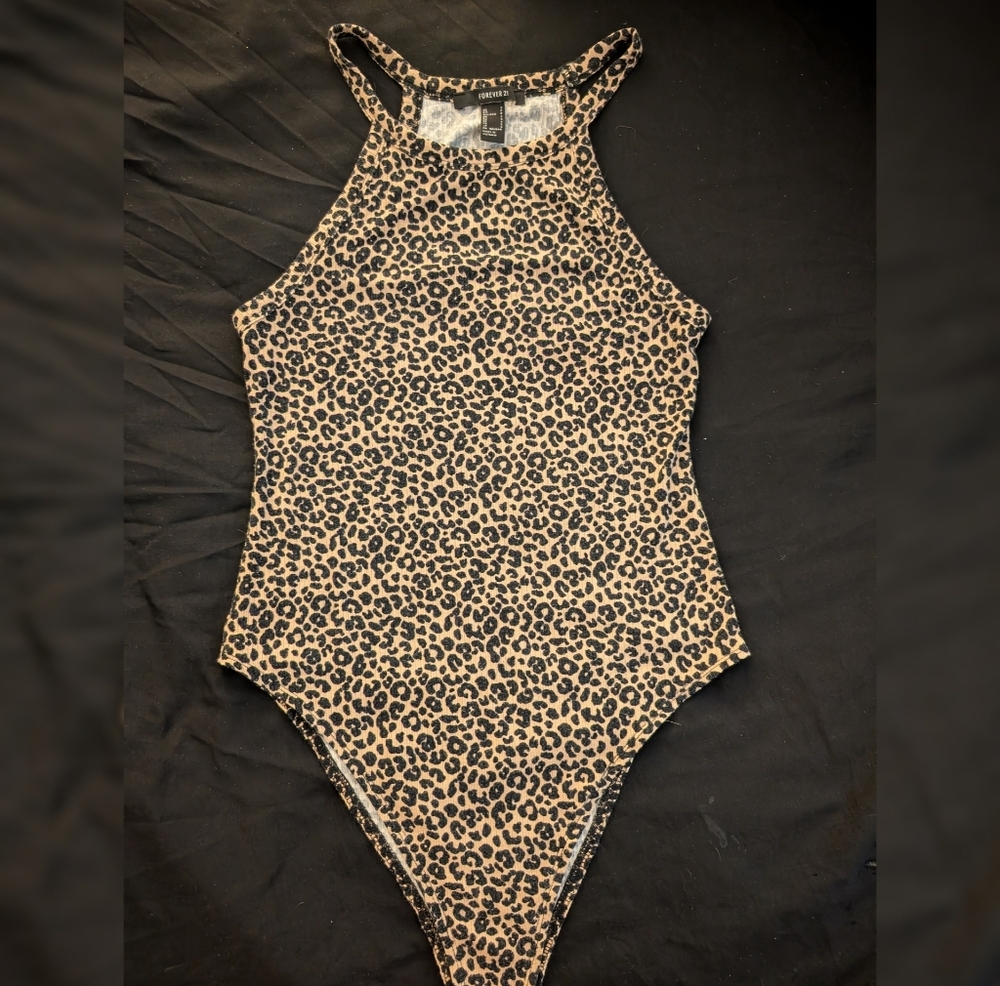 Forever 21 Black and Tan Patterned Top